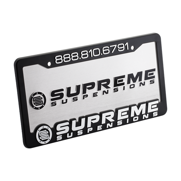 Supreme Suspensions®-nummerskilt i aluminium med ramme